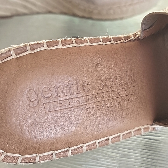 🍃 Kenneth Cole Gentle Souls Signature sandals 10M - Picture 9 of 10